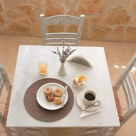 Londos Hotel
