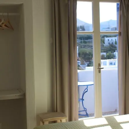 Hotel Londos Piso Livadi