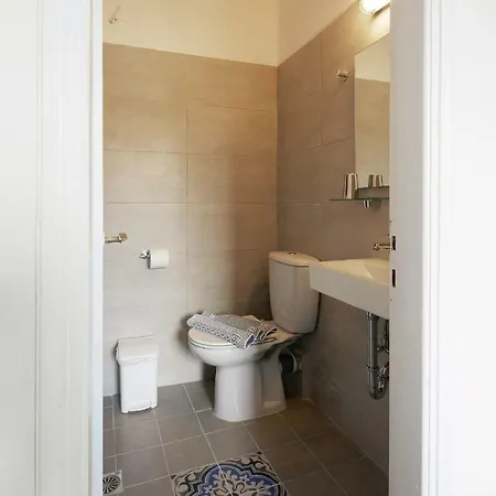 Hotel Londos Piso Livadi
